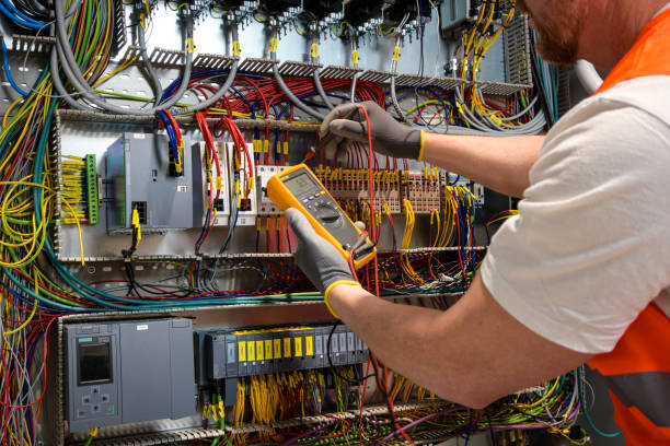 Best Affordable Emergency Electrician  in Oatfield, OR